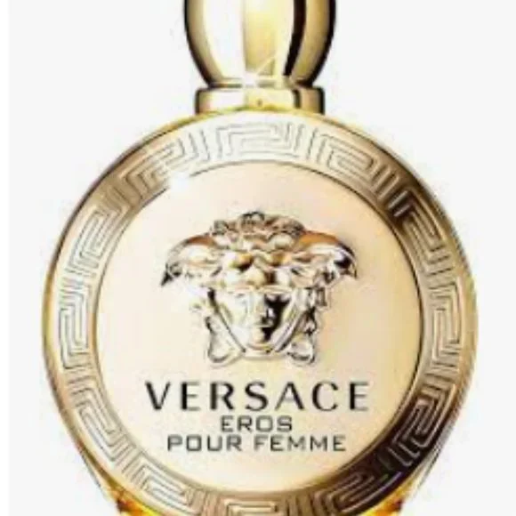 I'm Co-Hosting-  Luxury: Saint Laurent,  Versace, A.P.C. & More Posh Party" - Picture 2 of 6